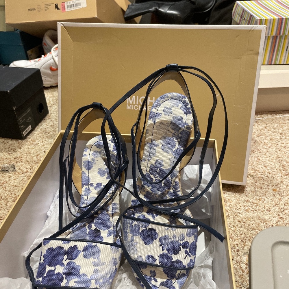 Denim blue shoes